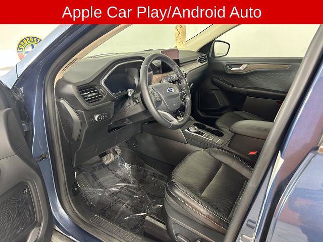 Certified 2020 Ford Escape Titanium w/ Titanium Premium Package 2.0 AWD/4WD image 7