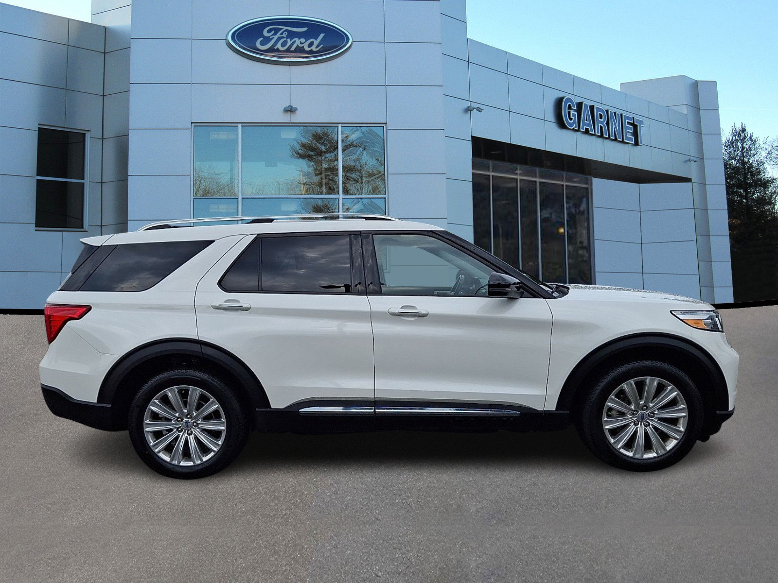 Certified 2023 Ford Explorer Limited w/ Limited Technology Package AWD/4WD image 10