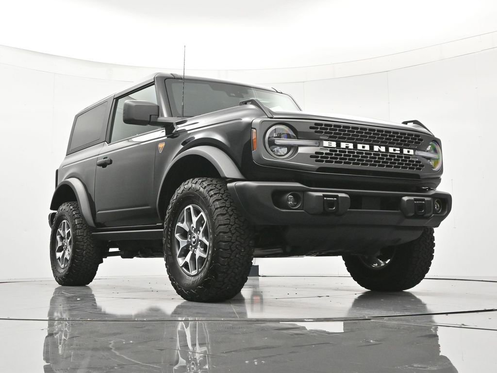 Certified 2025 Ford Bronco Badlands AWD/4WD image 35