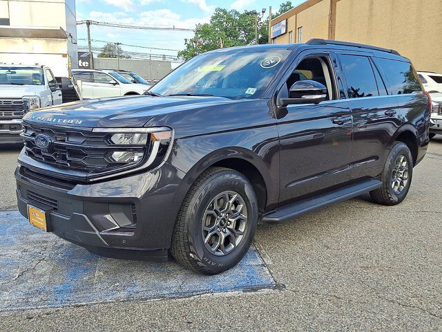 Certified 2026 Ford Expedition Active AWD/4WD image 4