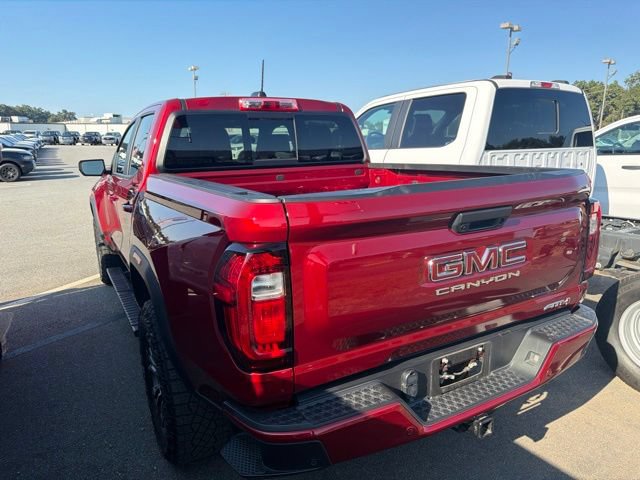 Used 2024 GMC Canyon AT4 w/ Technology Package AWD/4WD image 4
