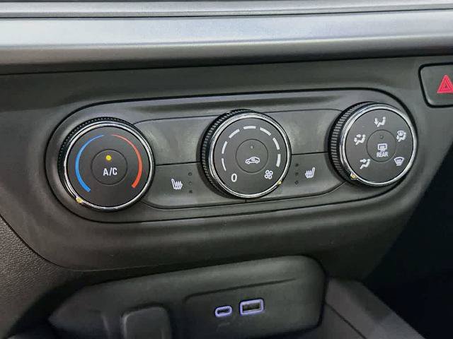 Used 2024 Chevrolet Trax LS w/ LS Convenience Package FWD image 16