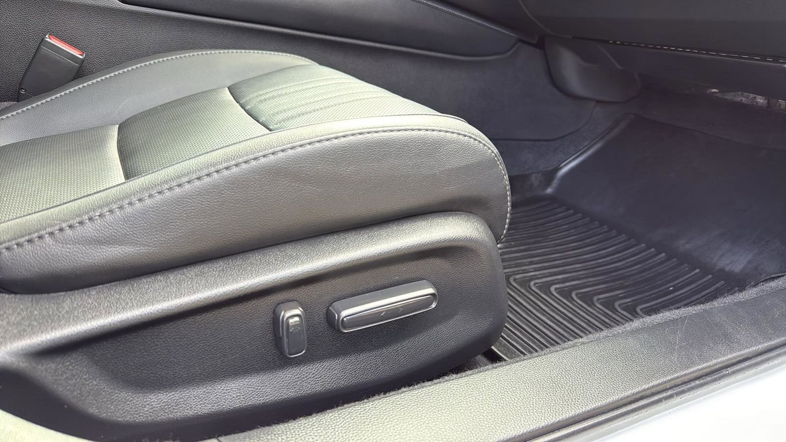 Used 2021 Honda Accord EX-L image 25