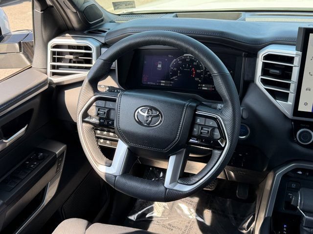 Used 2023 Toyota Sequoia Platinum AWD/4WD image 19