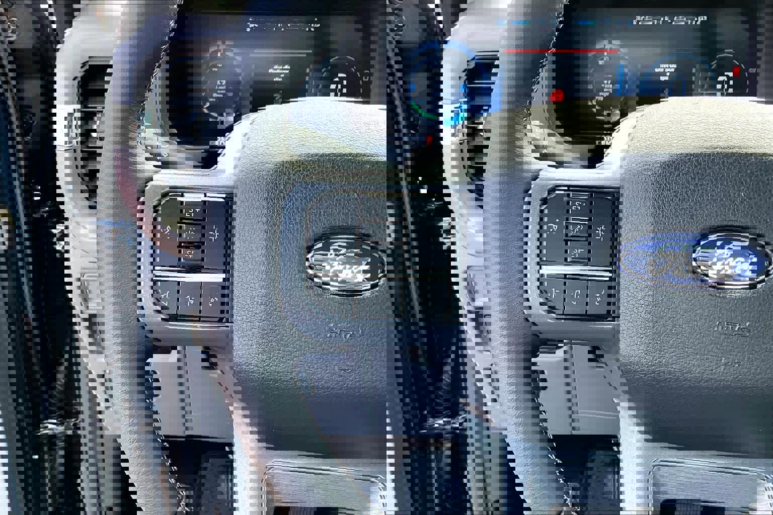 Certified 2025 Ford F150 Lightning XLT w/ Max Trailer Tow Package image 24