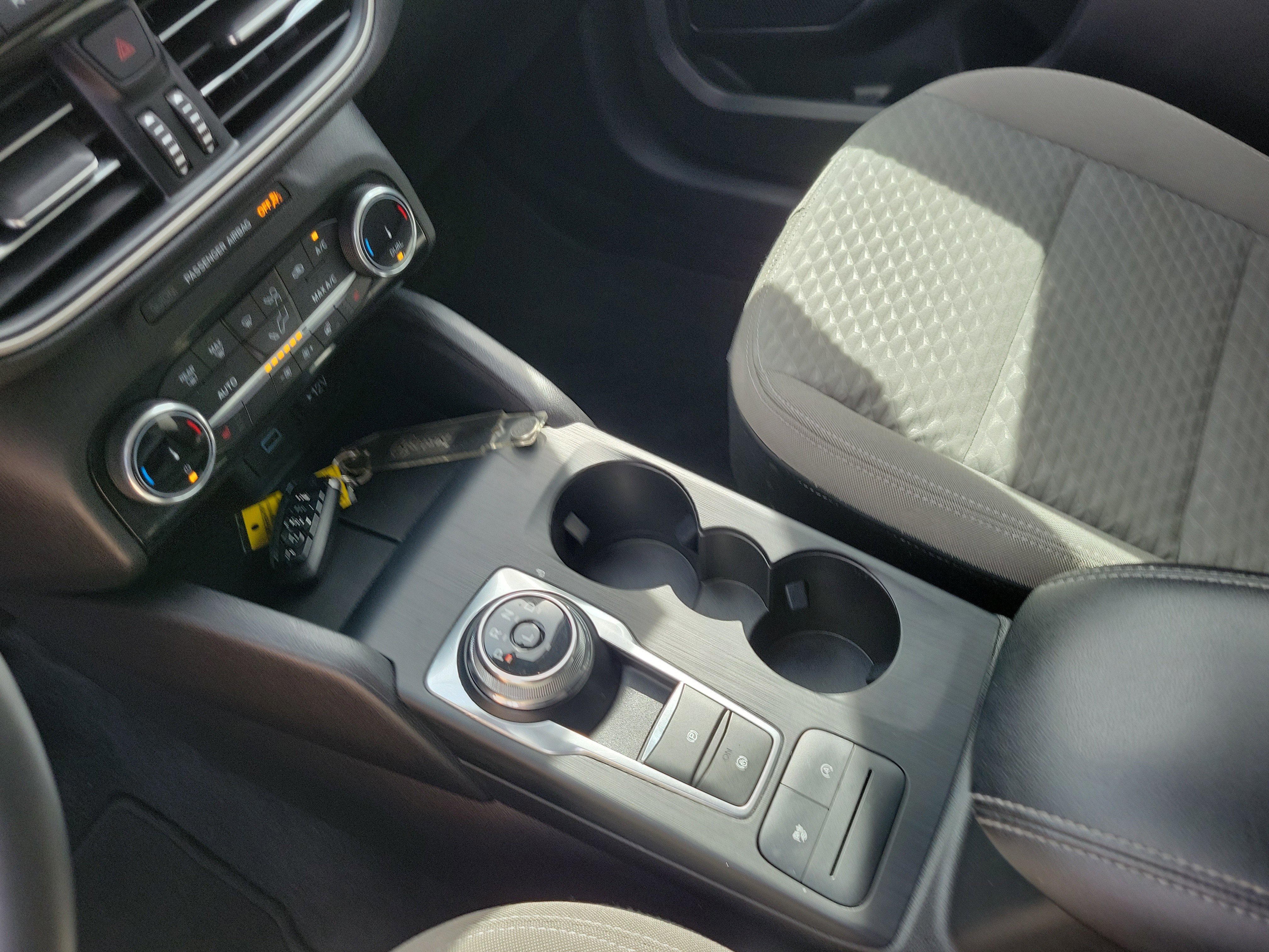 Certified 2022 Ford Escape SE w/ Convenience Package FWD image 9