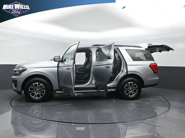 Certified 2023 Ford Expedition XLT RWD image 28