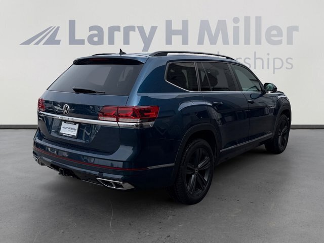 Used 2021 Volkswagen Atlas SE w/ Panoramic Sunroof Package FWD image 4