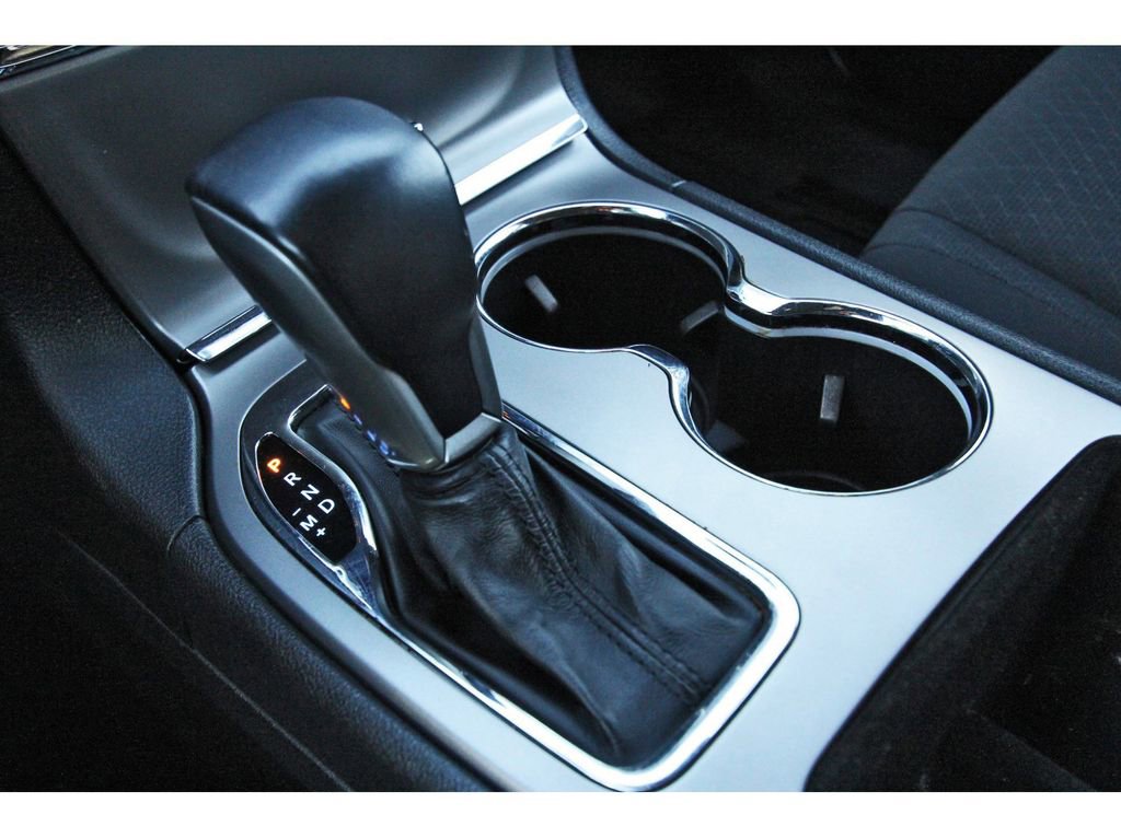 Used 2020 Jeep Grand Cherokee Laredo w/ 18" Wheel & 8.4" Radio Group image 29