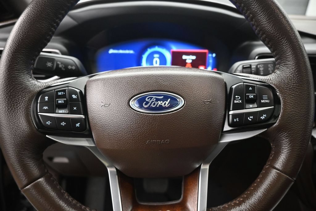 Certified 2023 Ford Explorer King Ranch w/ Technology Package AWD/4WD image 25