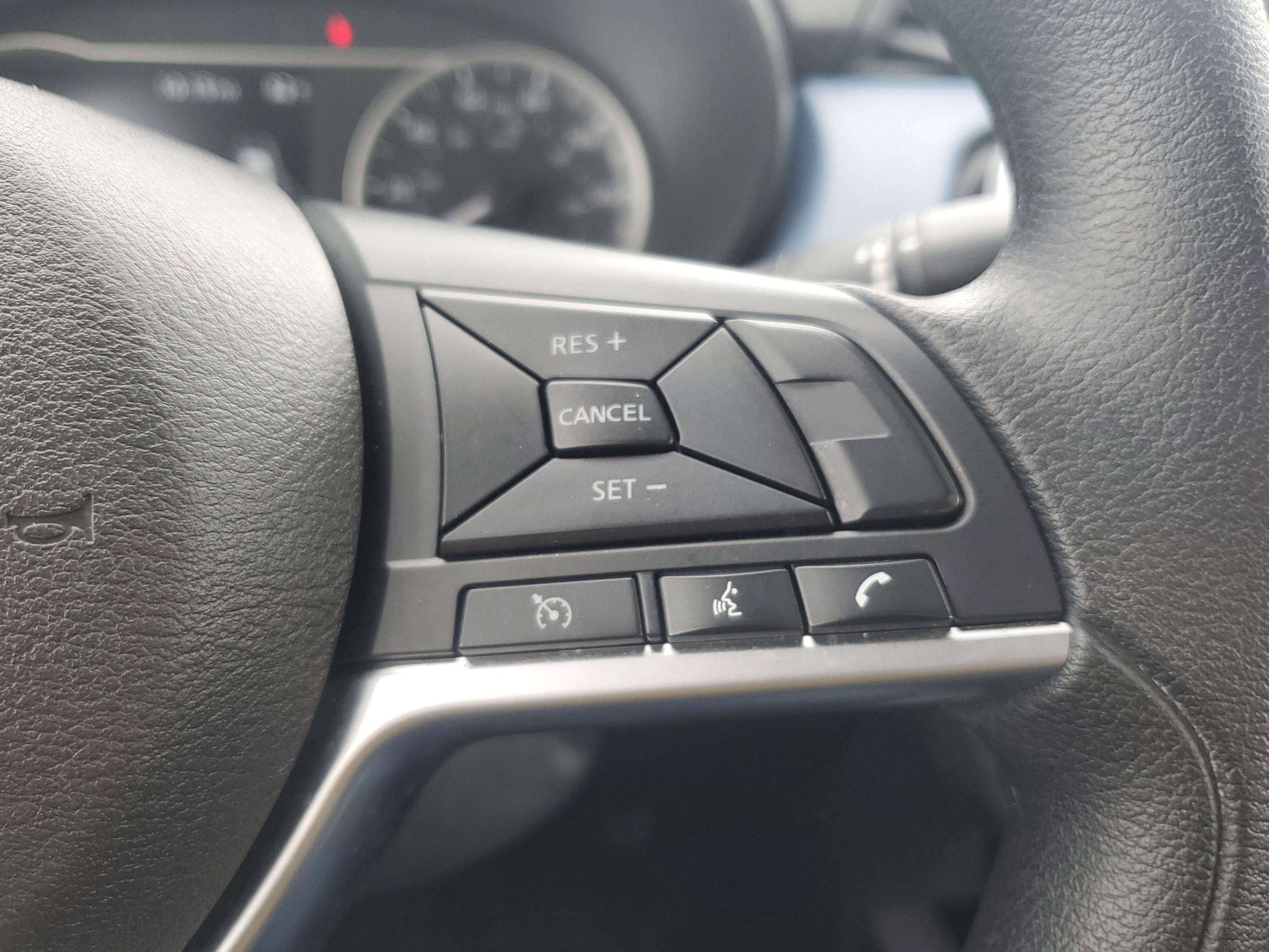 Used 2025 Nissan Versa SV FWD image 22