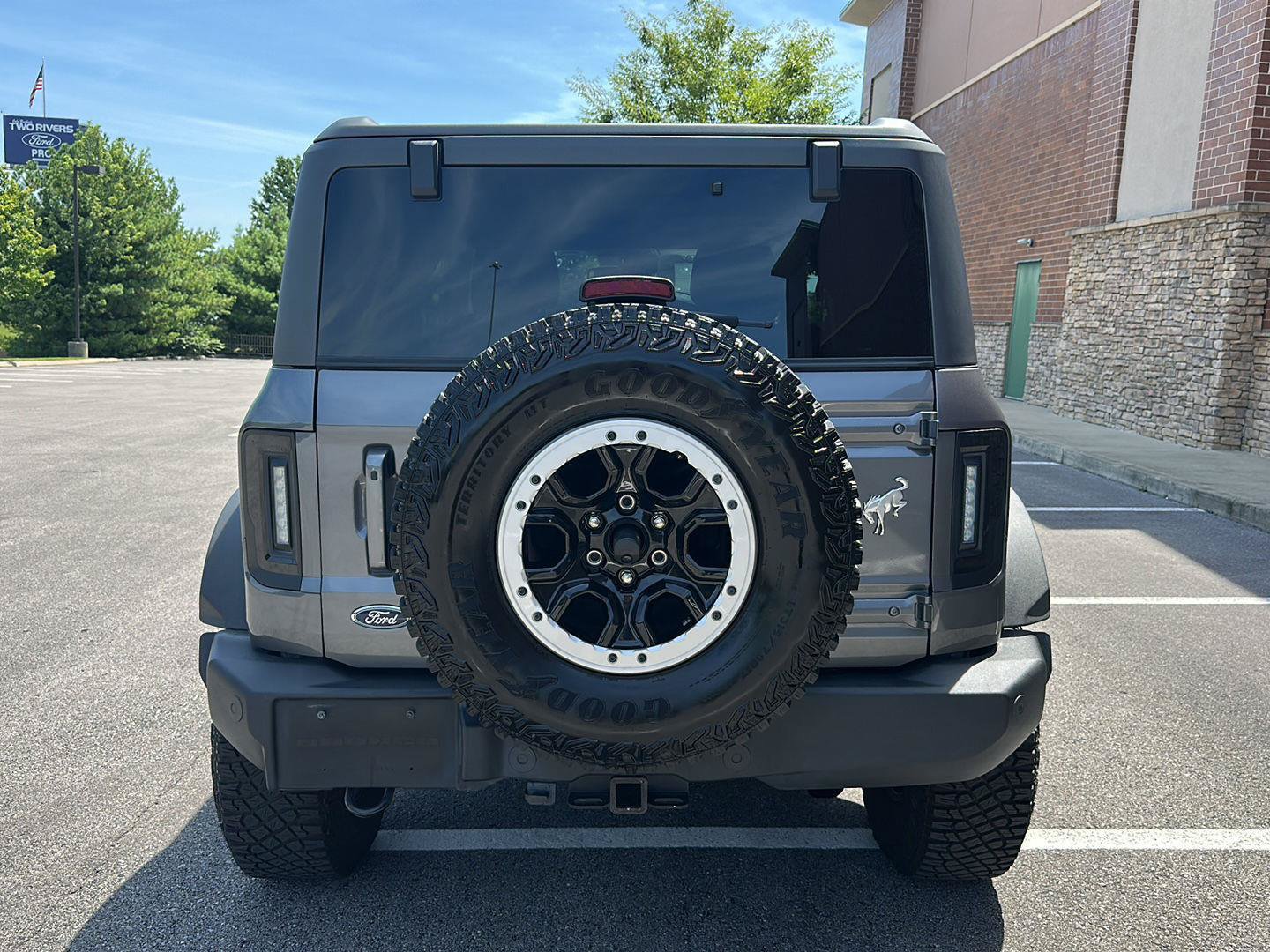 Certified 2023 Ford Bronco Outer Banks w/ Sasquatch Package AWD/4WD image 4