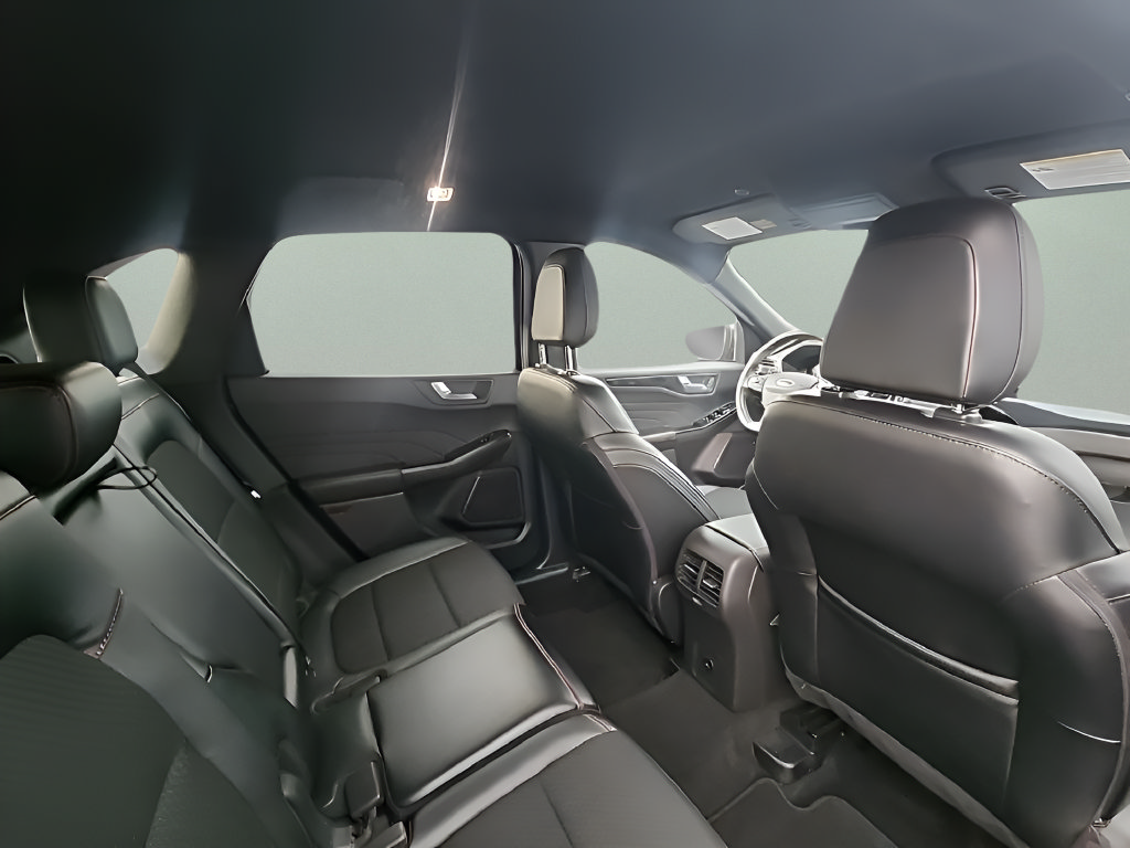 Certified 2025 Ford Escape ST-Line Select AWD/4WD image 15