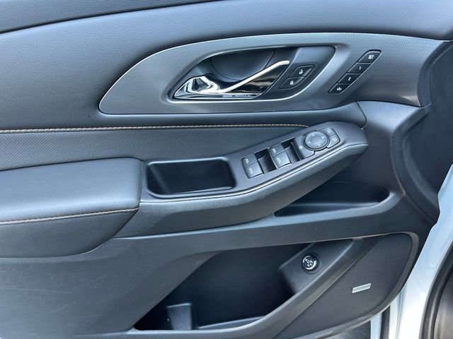 Used 2019 Chevrolet Traverse Premier w/ Driver Confidence II Package FWD image 24