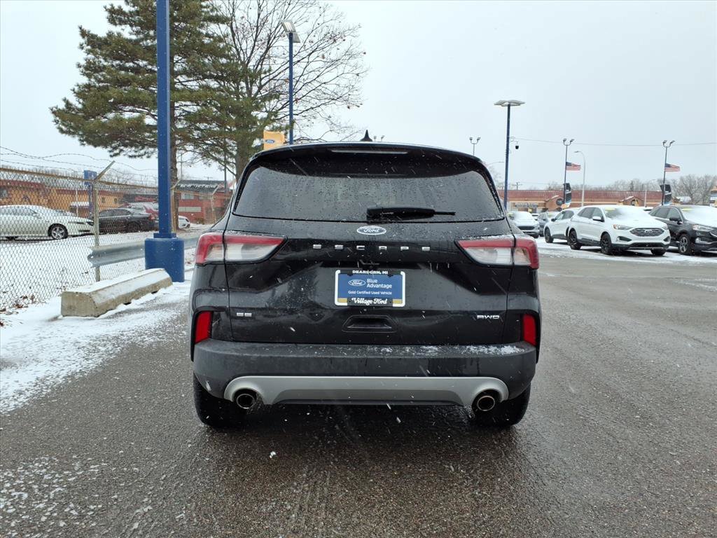 Certified 2022 Ford Escape SE image 3