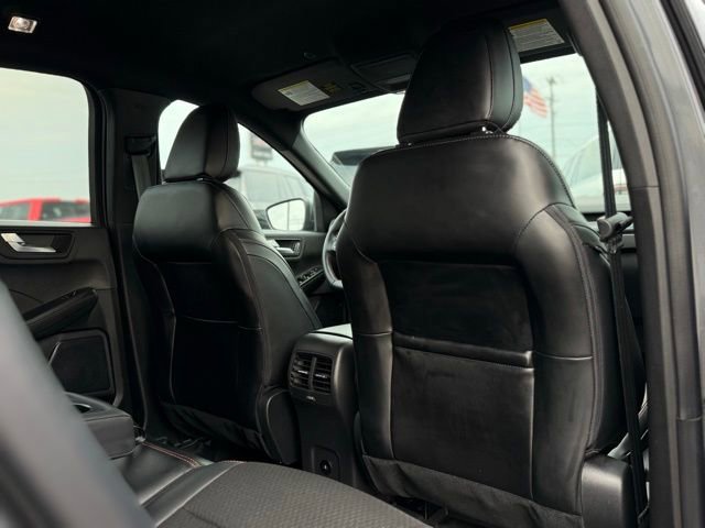 Certified 2024 Ford Escape ST-Line Select w/ Tech Pack #1 image 33