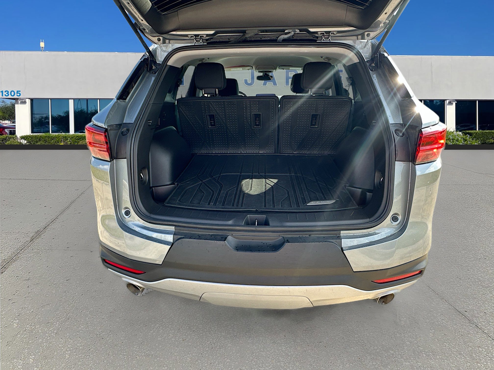 Used 2023 Chevrolet Blazer LT w/ Driver Confidence Package image 23