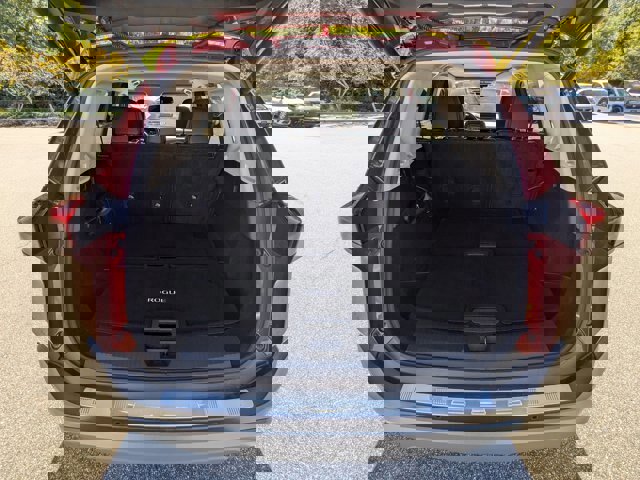 Used 2021 Nissan Rogue SL w/ Premium Package image 35