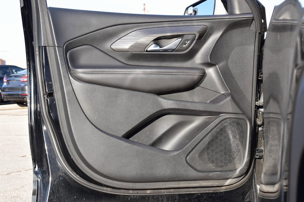 Used 2022 GMC Terrain SLE w/ Driver Convenience Package image 8