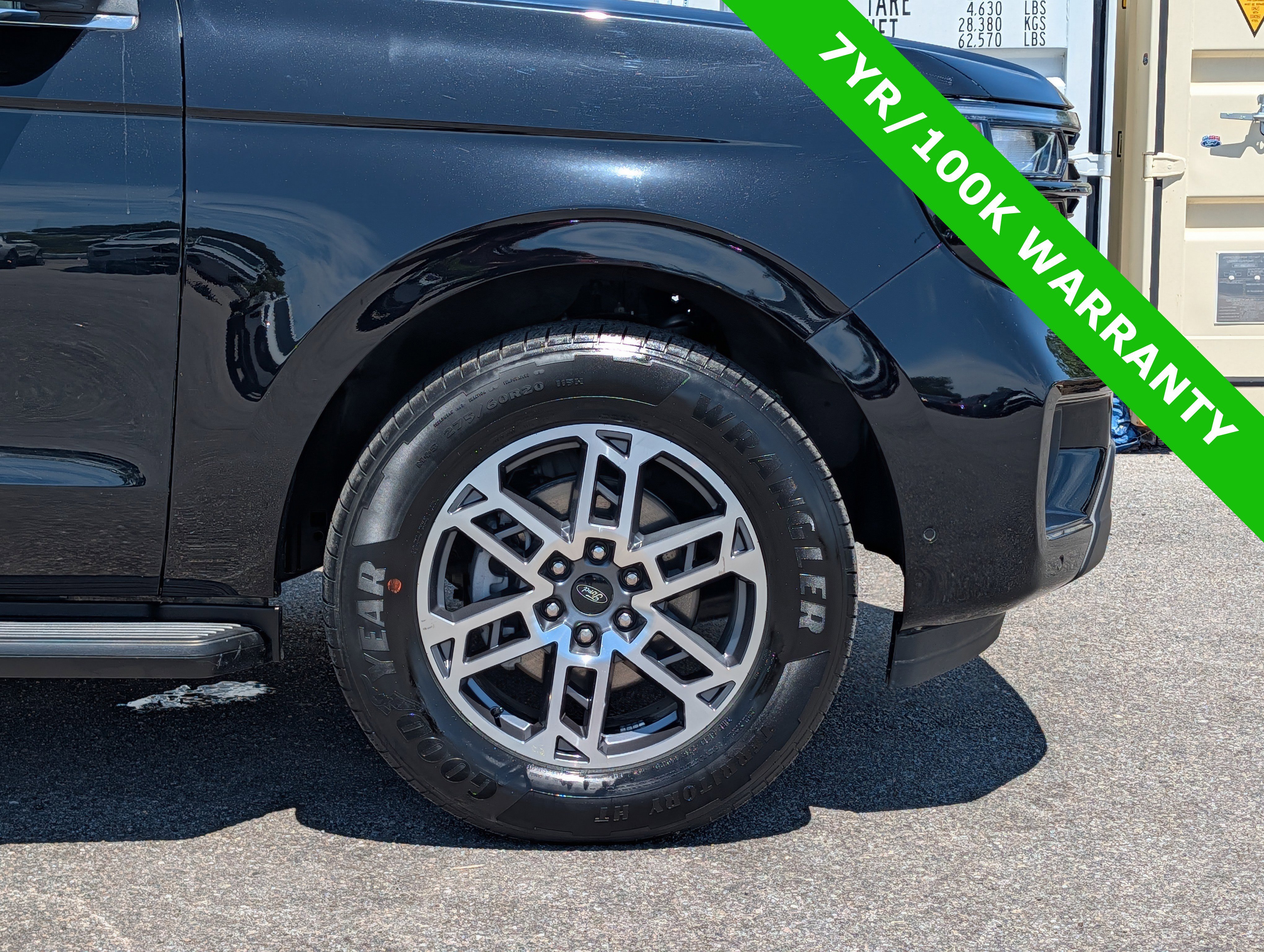 Certified 2025 Ford Expedition Active RWD image 11