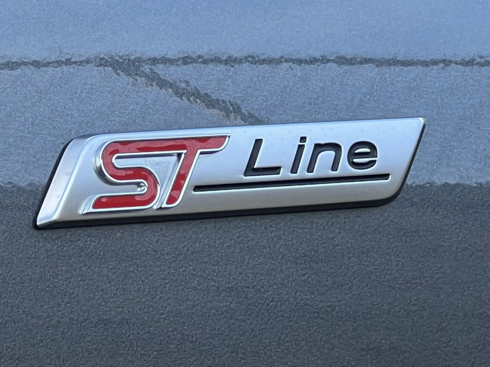 Certified 2023 Ford Escape ST-Line Elite w/ Premium Technology Package image 9