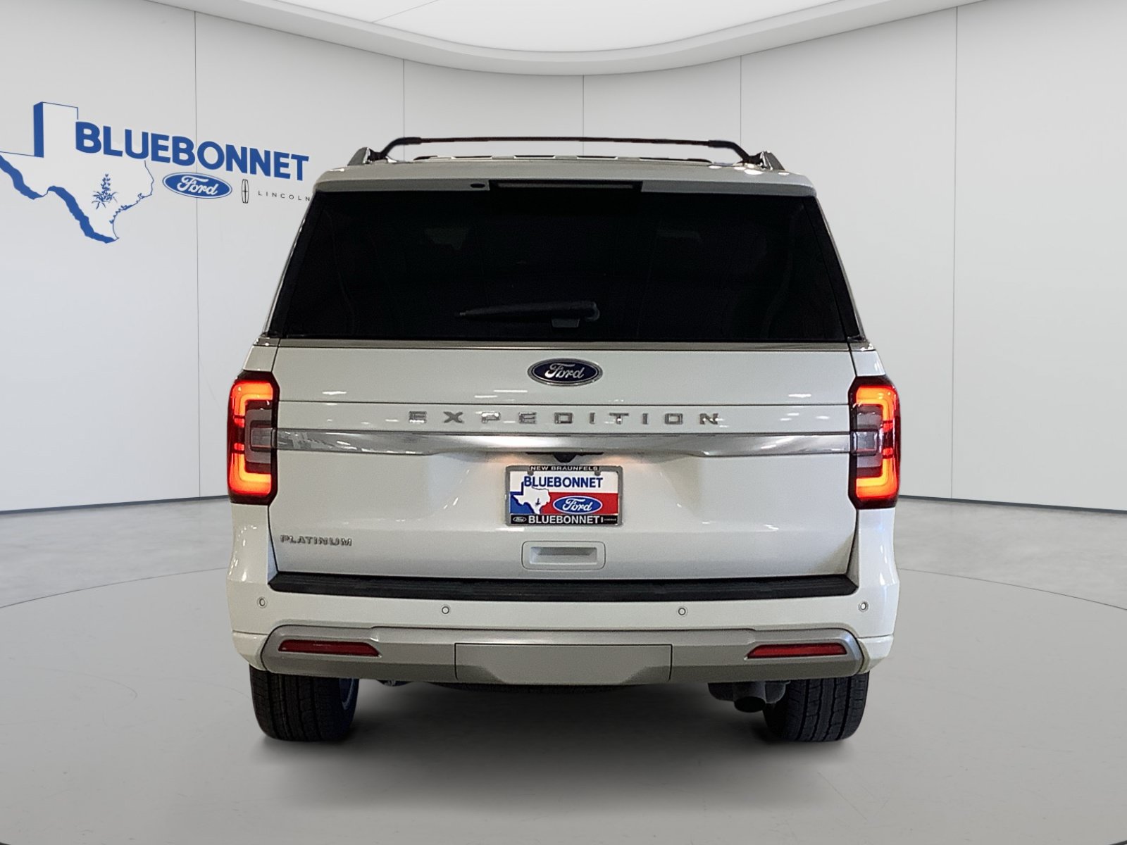 Certified 2023 Ford Expedition Platinum RWD image 5