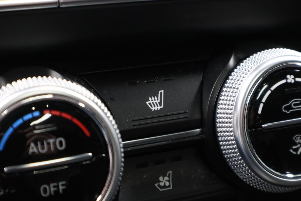 Used 2023 Genesis G70 2.0T w/ Sport Prestige Package image 5