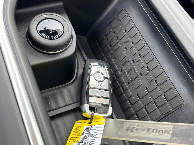 Certified 2025 Ford Expedition Max Active AWD/4WD image 15