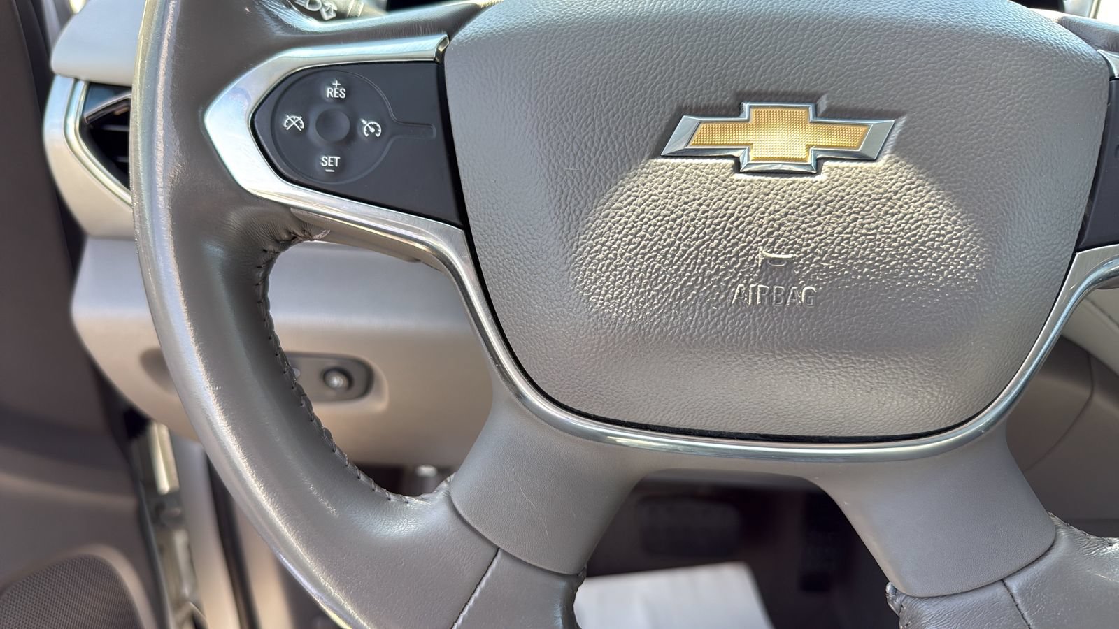 Used 2018 Chevrolet Traverse LT w/ LPO, Cargo Package FWD image 15