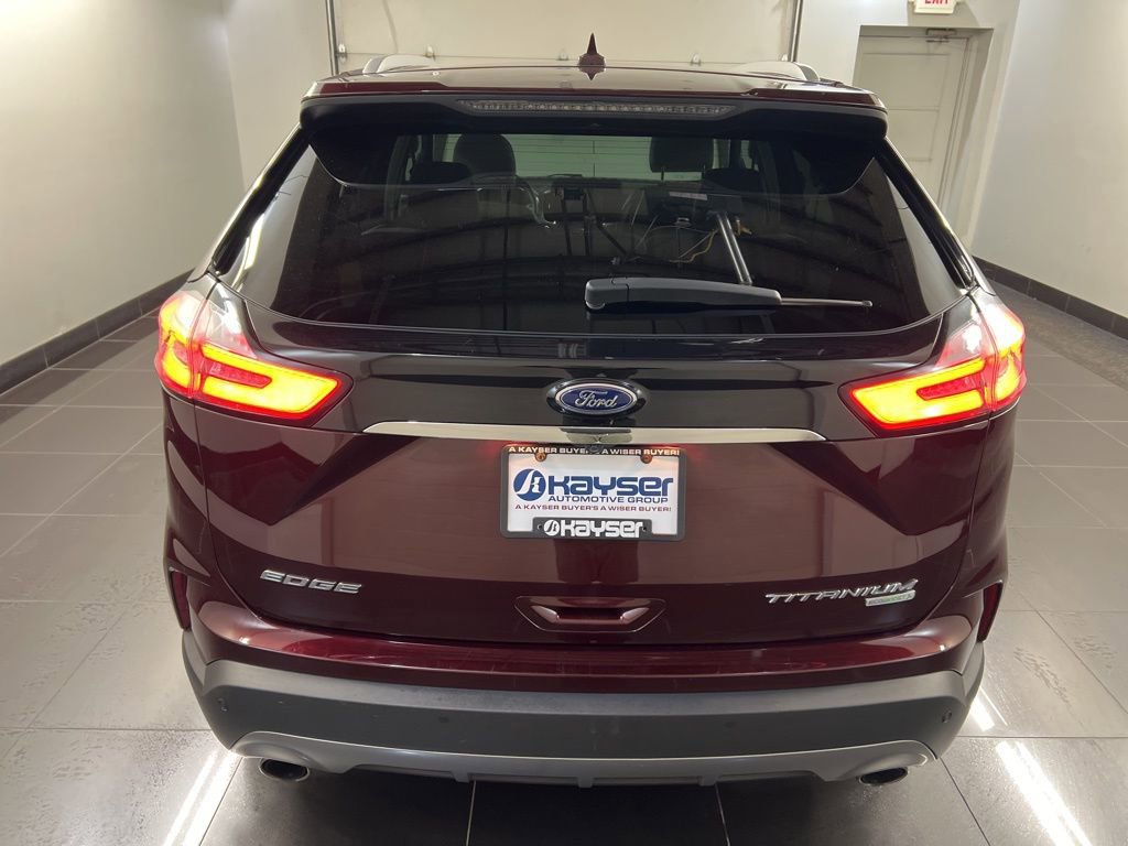 Certified 2019 Ford Edge Titanium w/ Cold Weather Package FWD image 5