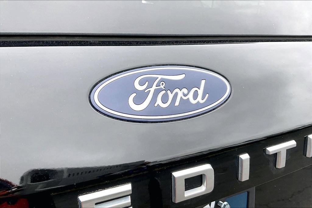 Certified 2025 Ford Expedition Platinum AWD/4WD image 7