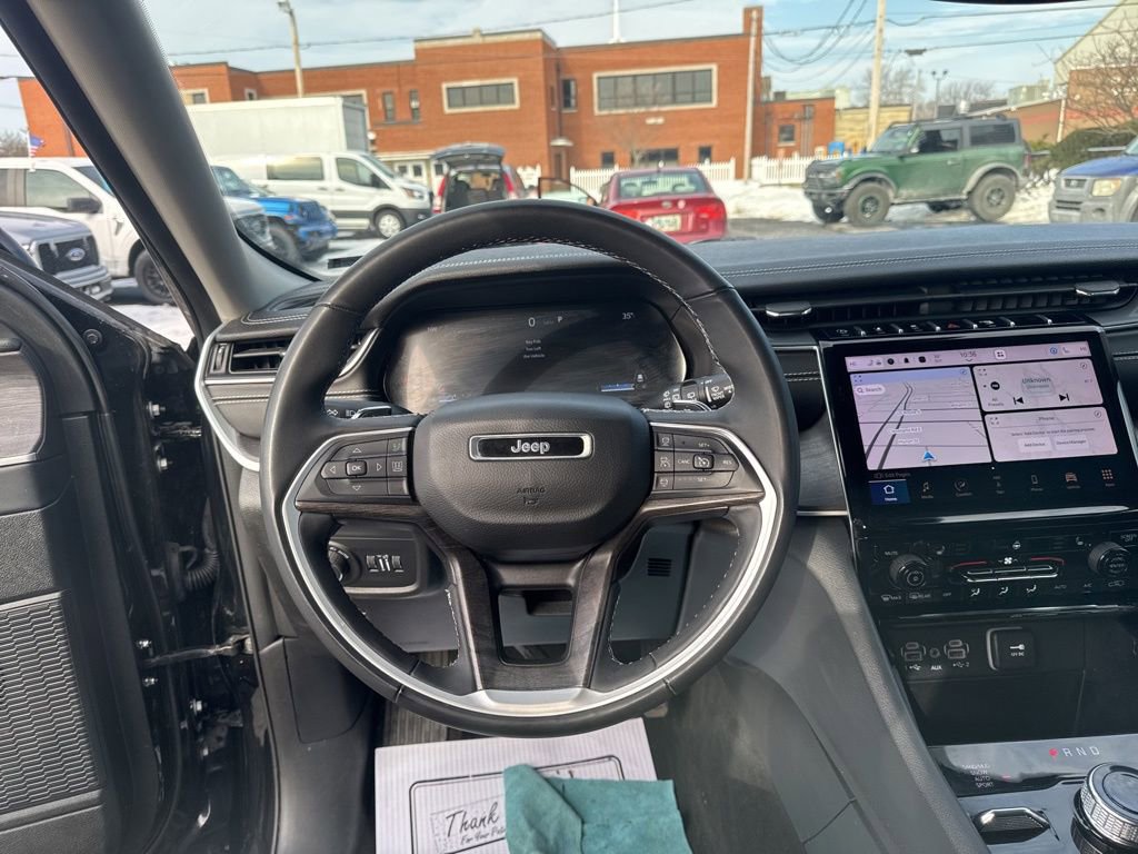 Used 2023 Jeep Grand Cherokee Limited image 22