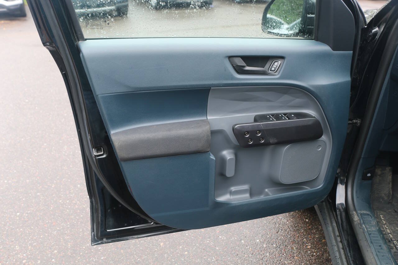 Certified 2025 Ford Maverick XL FWD image 26