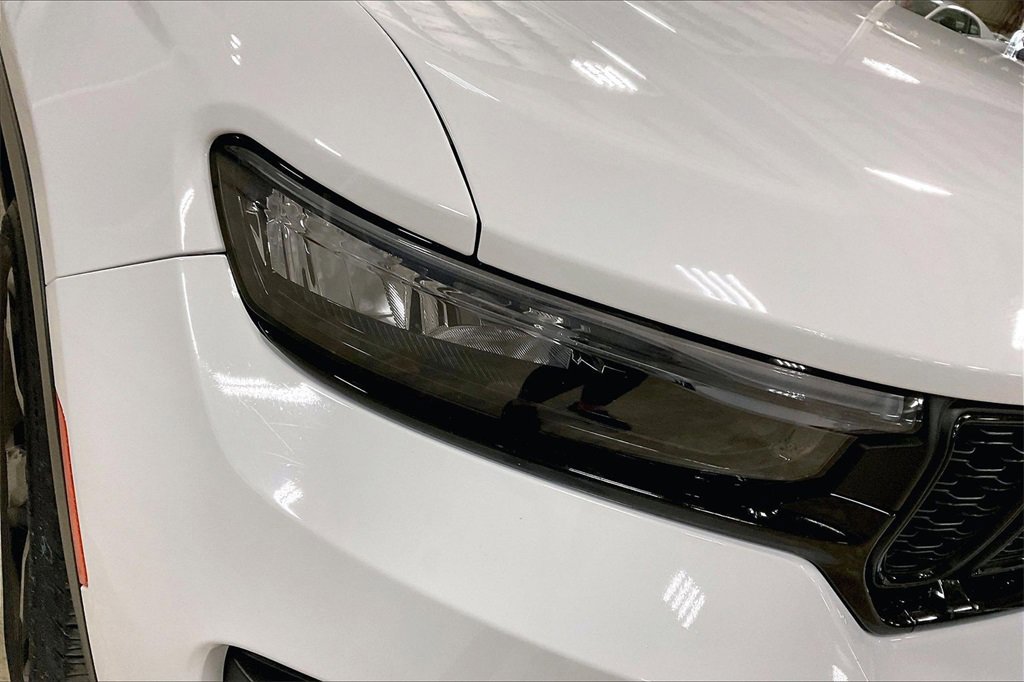 Used 2023 Jeep Grand Cherokee Altitude image 26