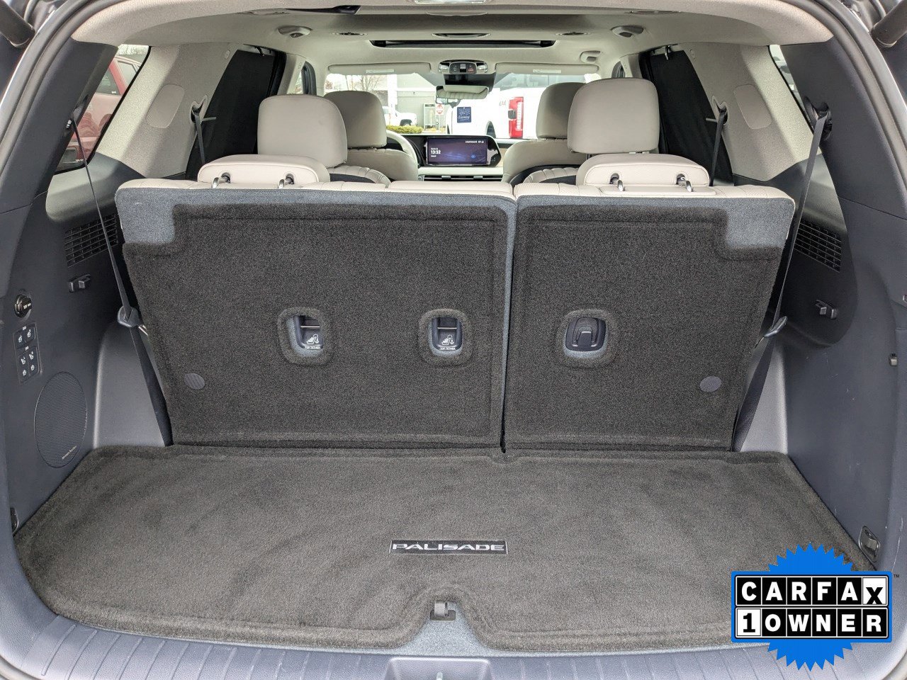Used 2024 Hyundai Palisade Limited image 12