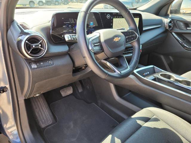 Used 2025 Chevrolet Equinox LT w/ Convenience Package II FWD image 16