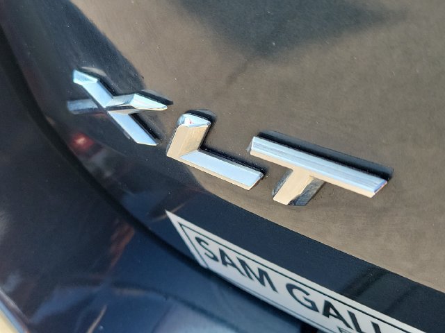 Certified 2022 Ford Explorer XLT w/ Equipment Group 202A AWD/4WD image 9