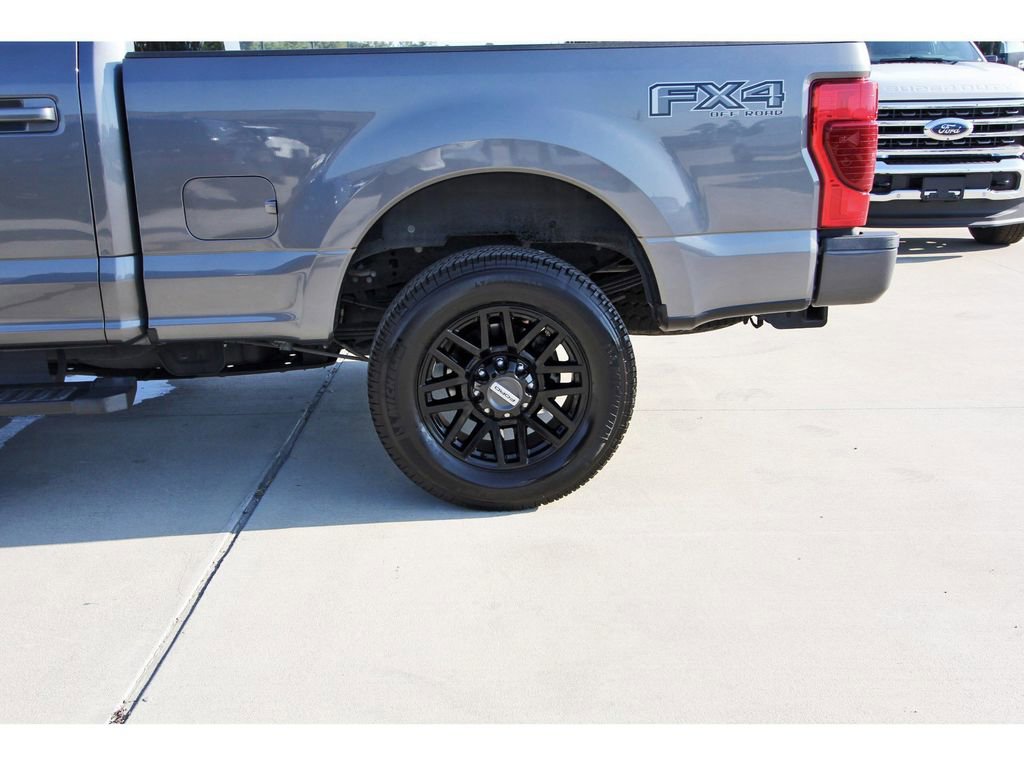 Certified 2022 Ford F350 Lariat w/ Black Appearance Package AWD/4WD image 32