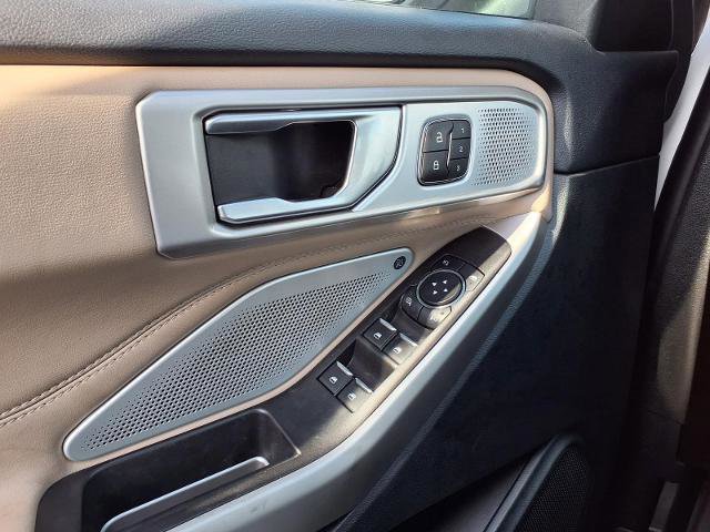 Certified 2023 Ford Explorer Limited w/ Limited Technology Package image 18