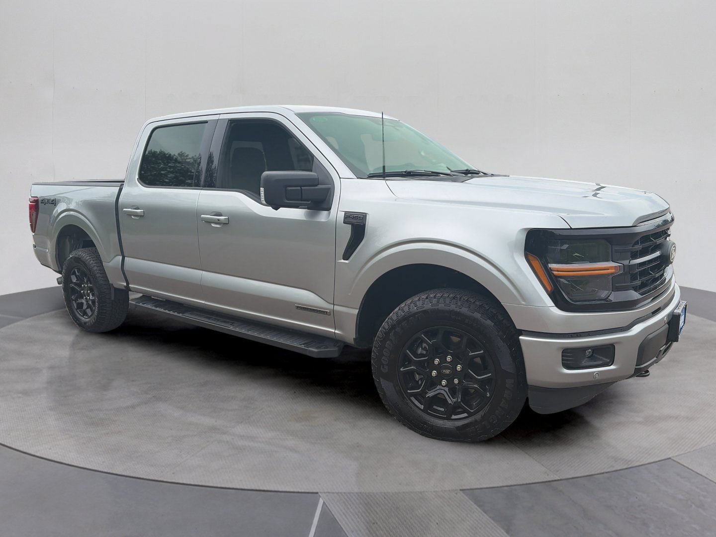 Certified 2024 Ford F150 XLT w/ Equipment Group 302A MID AWD/4WD image 9