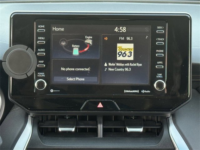 Used 2022 Toyota Venza LE image 16