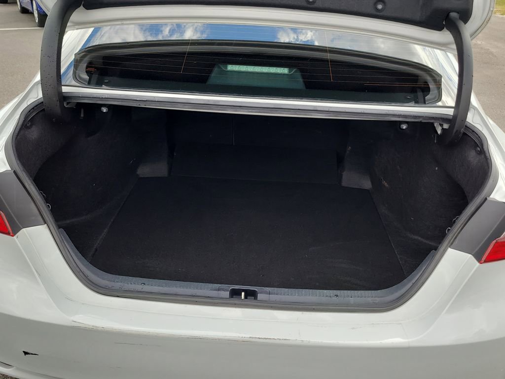 Used 2023 Toyota Camry SE image 7