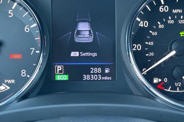 Used 2019 Nissan Rogue SV w/ Premium Package image 31