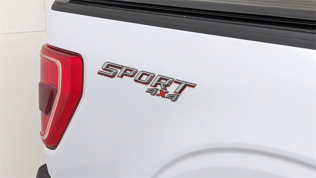 Certified 2022 Ford F150 XLT w/ Equipment Group 302A High image 40