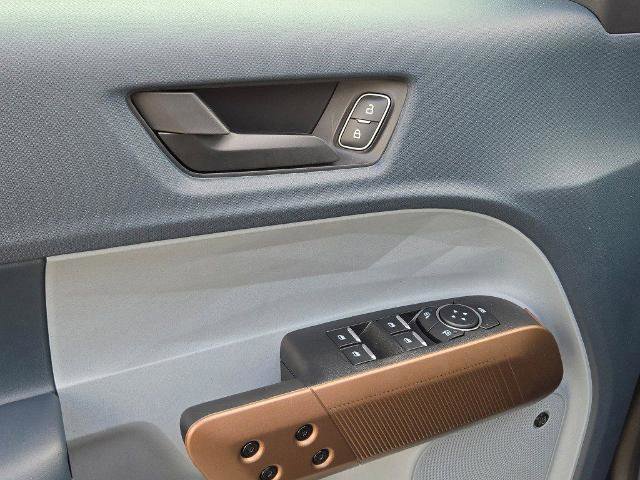 Certified 2024 Ford Maverick Lariat w/ 4K Tow Package image 20