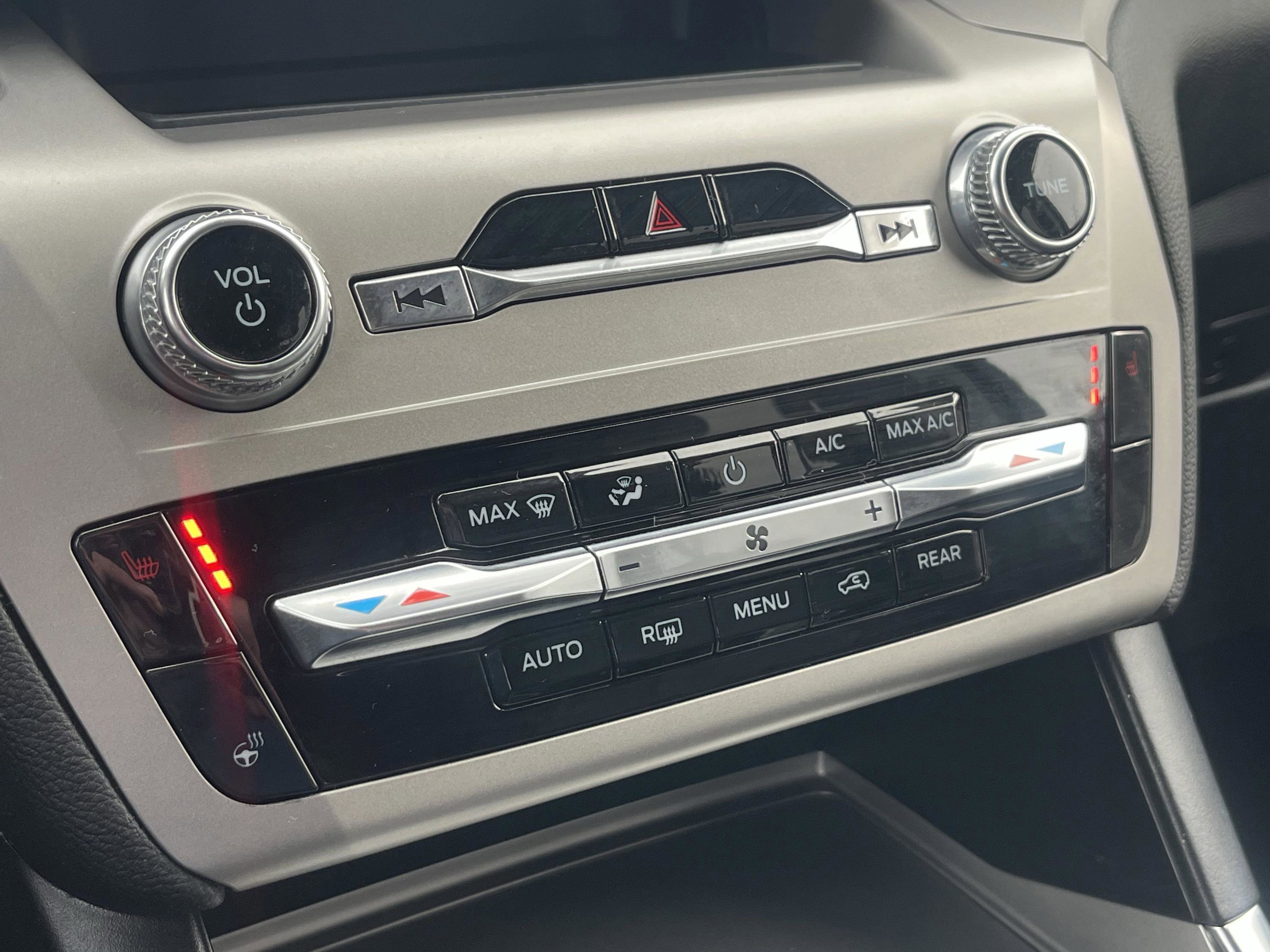 Certified 2023 Ford Explorer XLT w/ Equipment Group 202A image 23