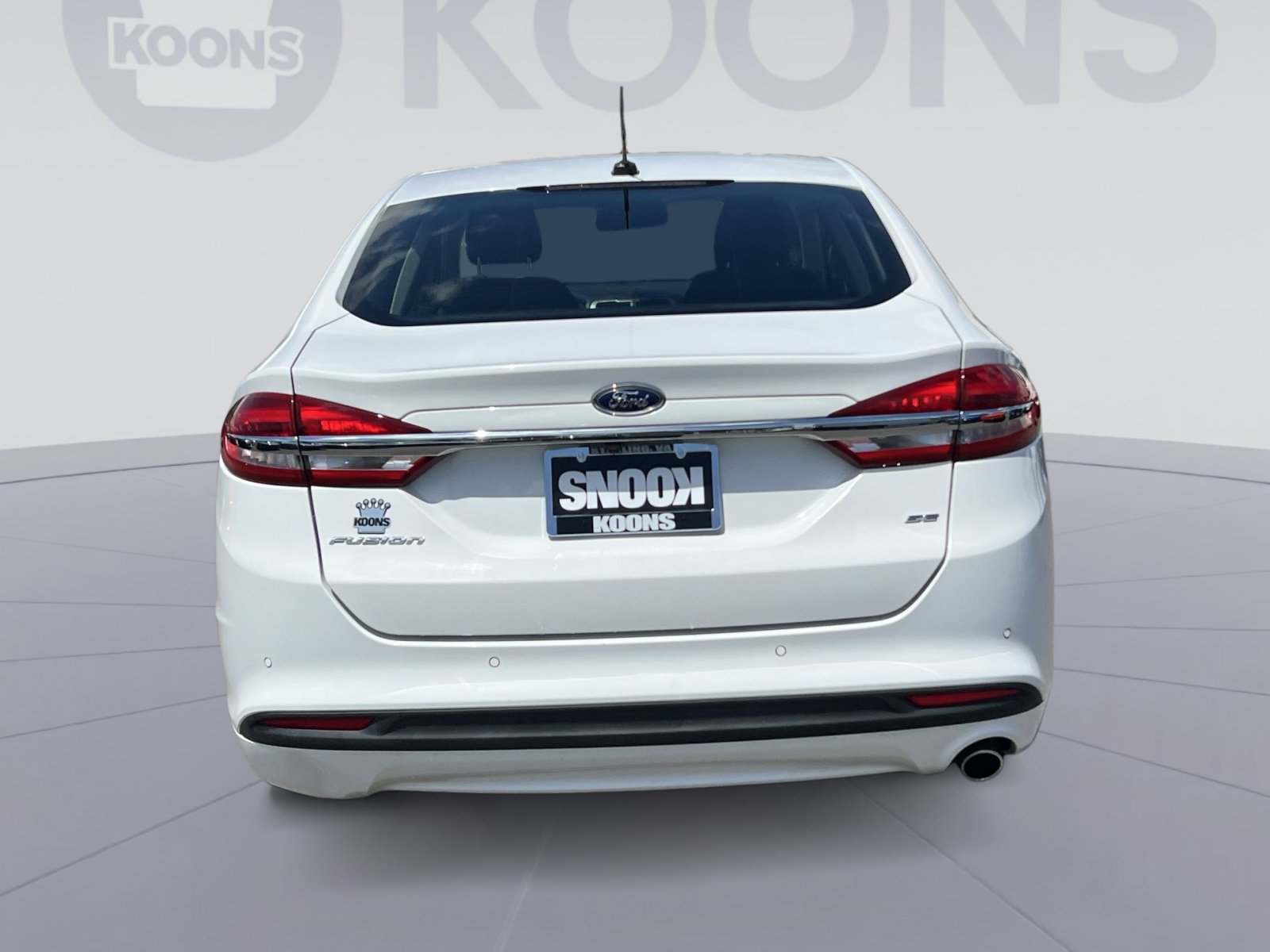 Certified 2018 Ford Fusion SE FWD image 10