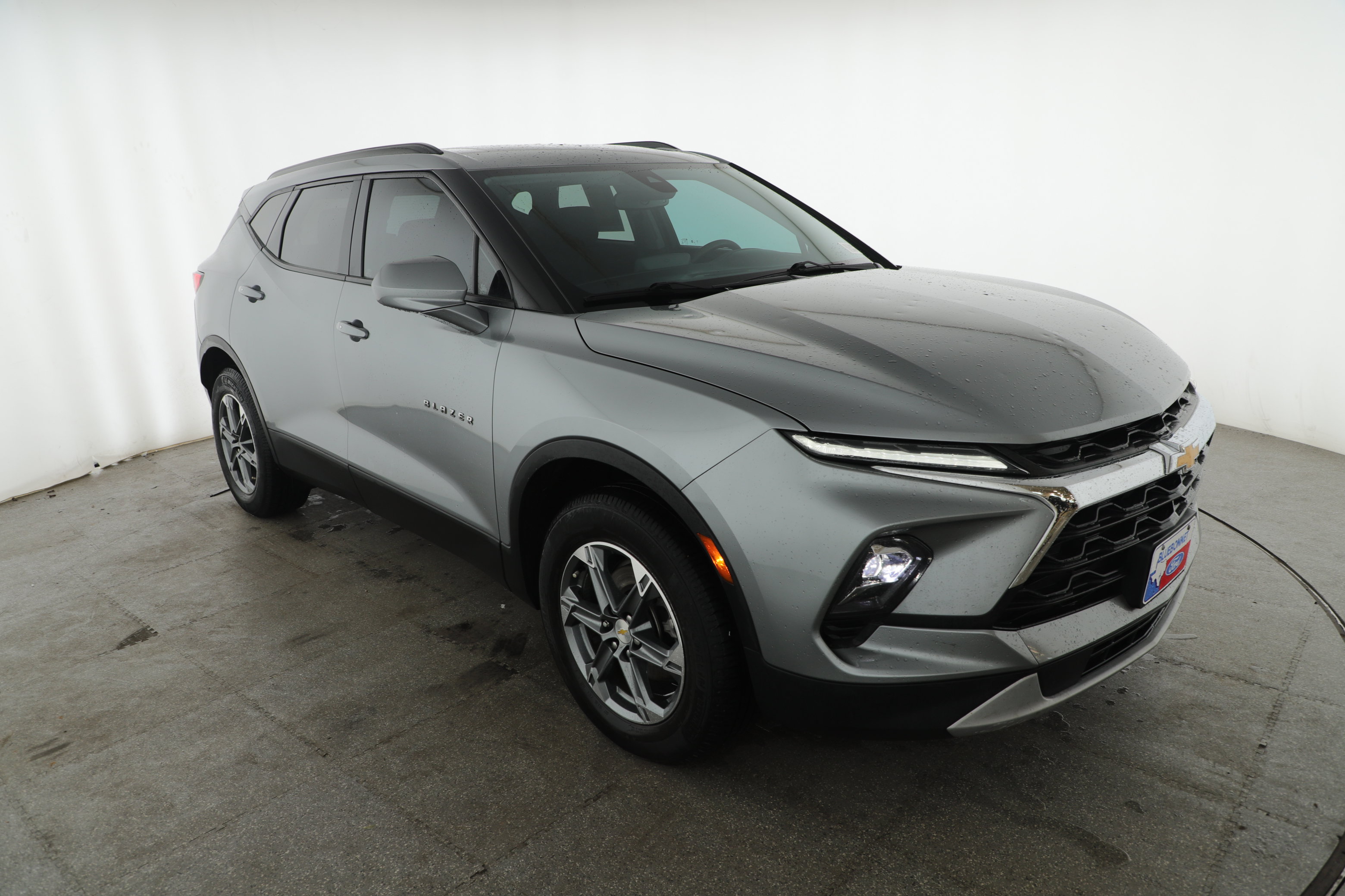 Used 2023 Chevrolet Blazer LT w/ Convenience Package FWD image 3