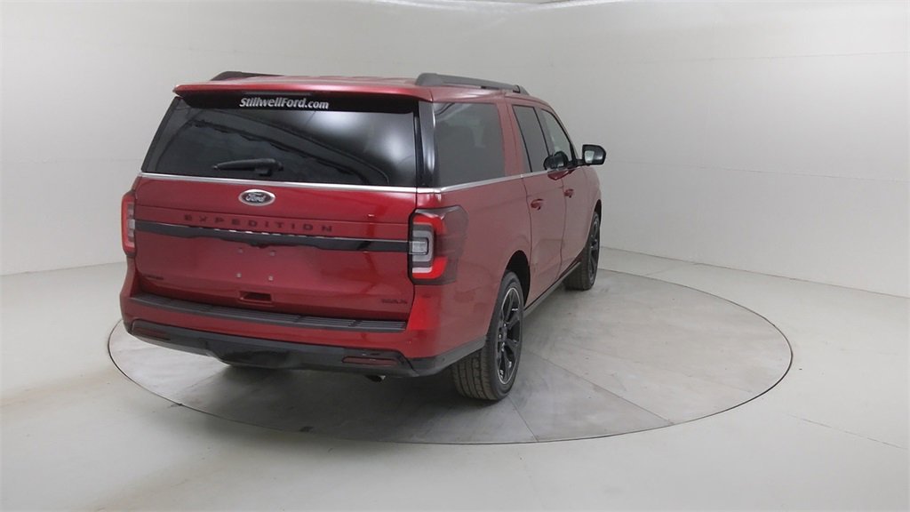 Certified 2022 Ford Expedition Max Limited image 16