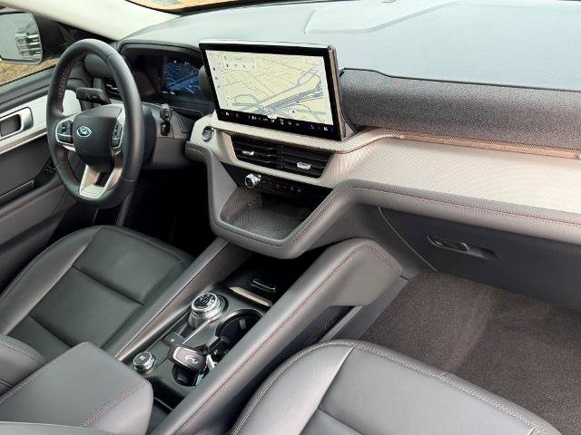 Certified 2025 Ford Explorer Active w/ Active Comfort Package image 16